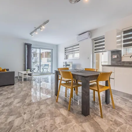 Apartment Park D2 *